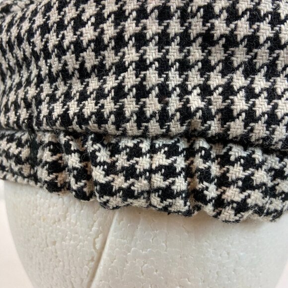 Newsboy Cabbie Hat White & Black Houndstooth - Picture 5 of 5